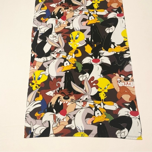 Looney Tunes Character Towel Bugs Bunny Sylvester Tasmanian Devil Tweety - Picture 3 of 16